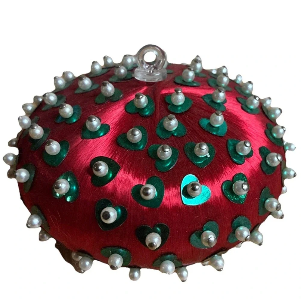 Vintage Push Pin Ornament Red Green‎ Hearts Beaded Pearl Oval 3.5x2.5